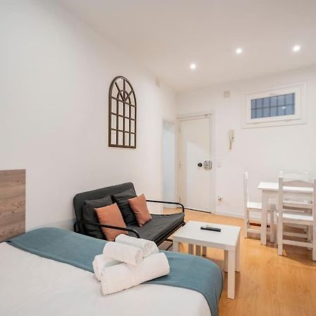 Espiritu Santo, Comodidad Para 2 En Malasana Madrid Exterior foto